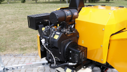 Astilladora de gasolina de alto rendimiento con chasis frenado (26,5 HP) LS 160 PB